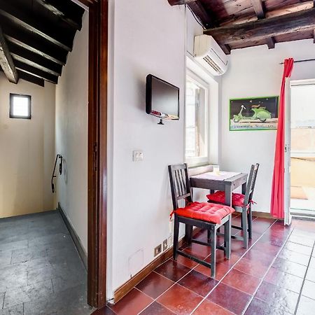 Romantic House With Terrace Bagian luar foto