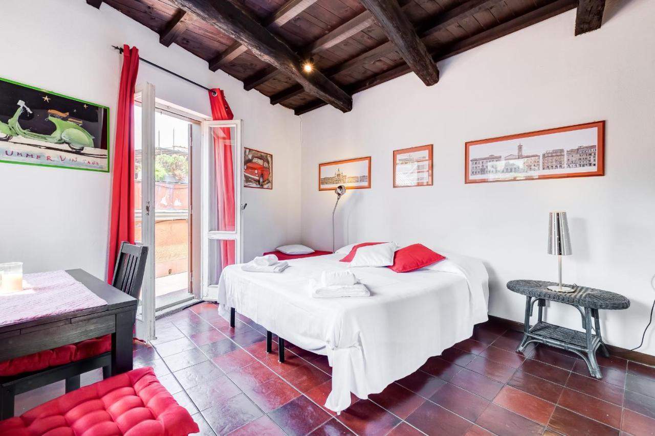 Romantic House With Terrace Bagian luar foto